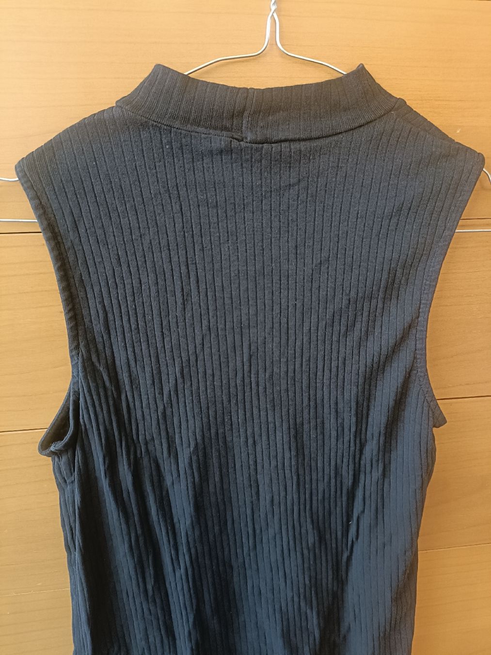 Top: Lot de 4 hauts d'été, taille M – Usato da Pringy venduto da kat_t9c7 8
