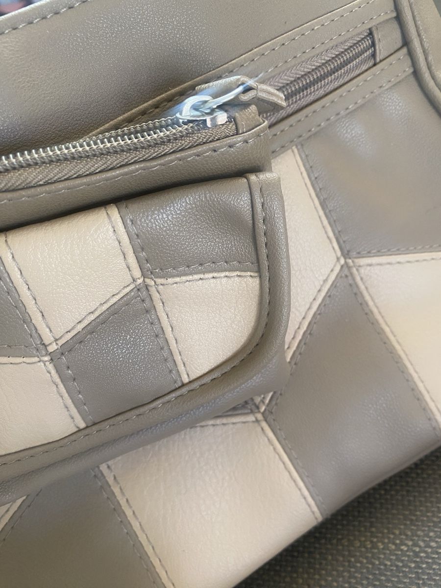 Taschen für Damen: Purse 👜 – Gebraucht aus Dietikon von Tdaf33 3