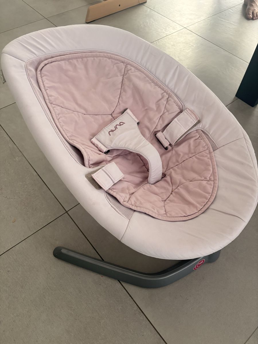 Nuna Sdraiette & Sdraiette a dondolo: Nuna Babywippe Leaf rosa gebraucht – Usato da Frenkendorf venduto da SanjaZ02 1