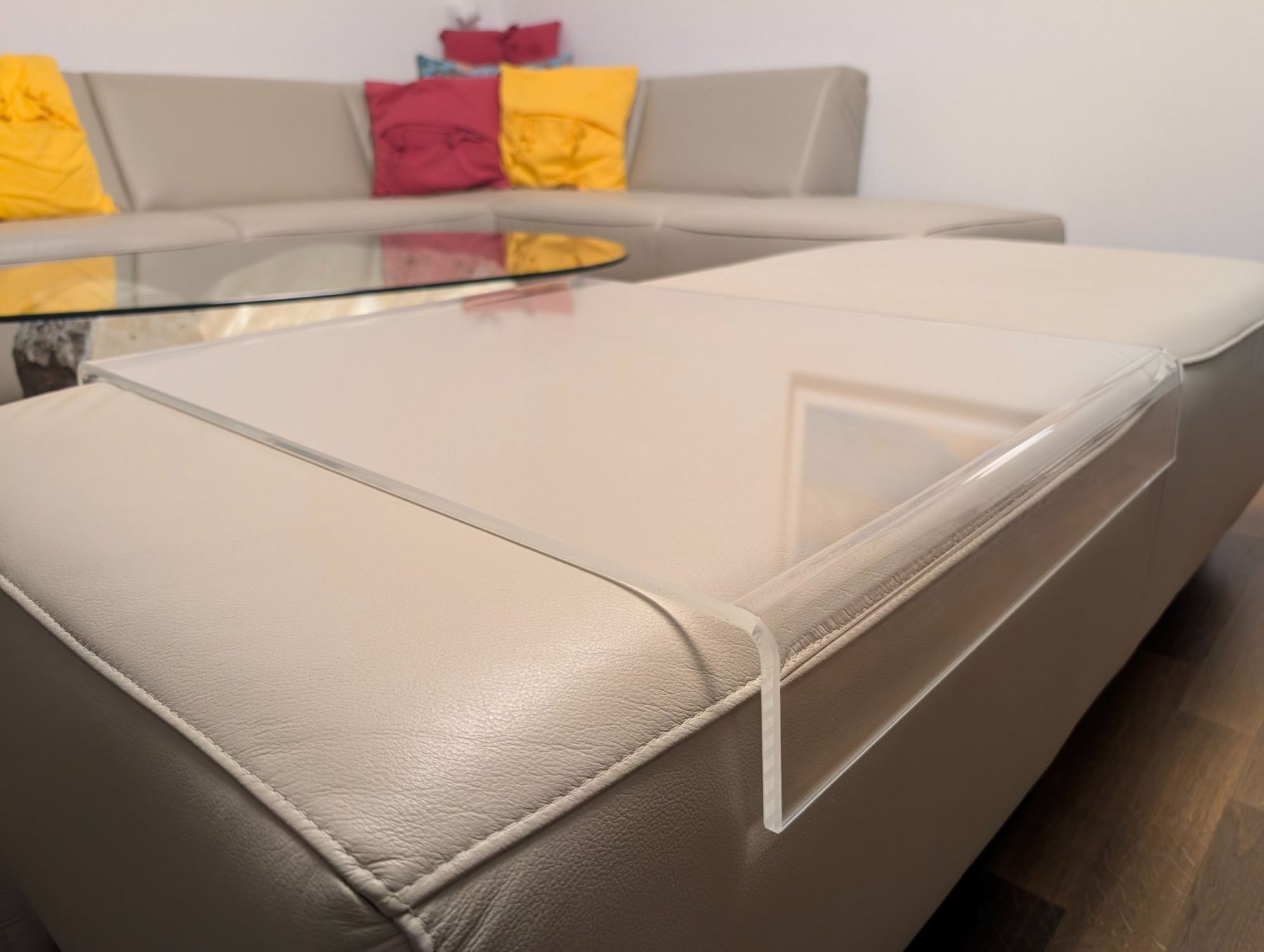 Micasa Divani: Echtleder Ecksofa MICASA mit Hocker, grau - Top Zustand! – Usato da Uetikon am See venduto da transsonic2 5