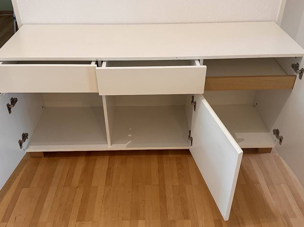 Cassettiere: Sideboard weiss – Usato da Zürich venduto da Schoepfine123 1