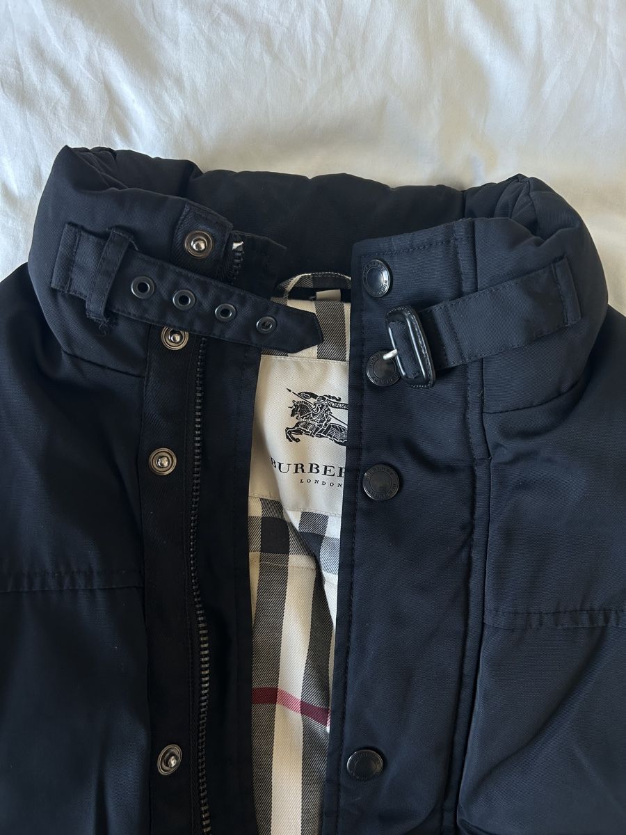 Burberry Giacche: Burberry Jacket – Nuovo (secondo la descrizione) da Horgen venduto da mar_9yv7 1