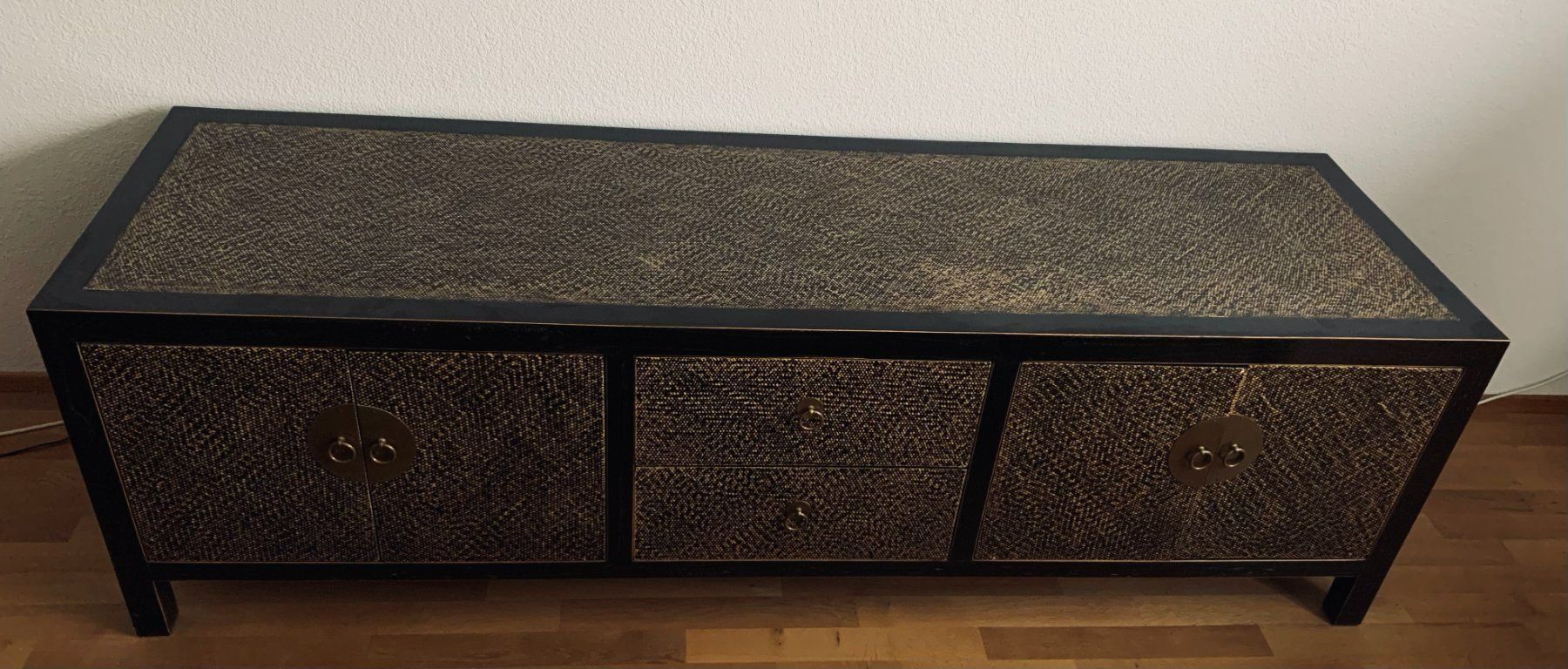 Büffets: Vintage Sideboard/Kommode aus Asien – Gebraucht aus Sursee von Pierre-Emerick