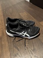 Turnschuhe ASICS schwarz Grösse 46 gebraucht