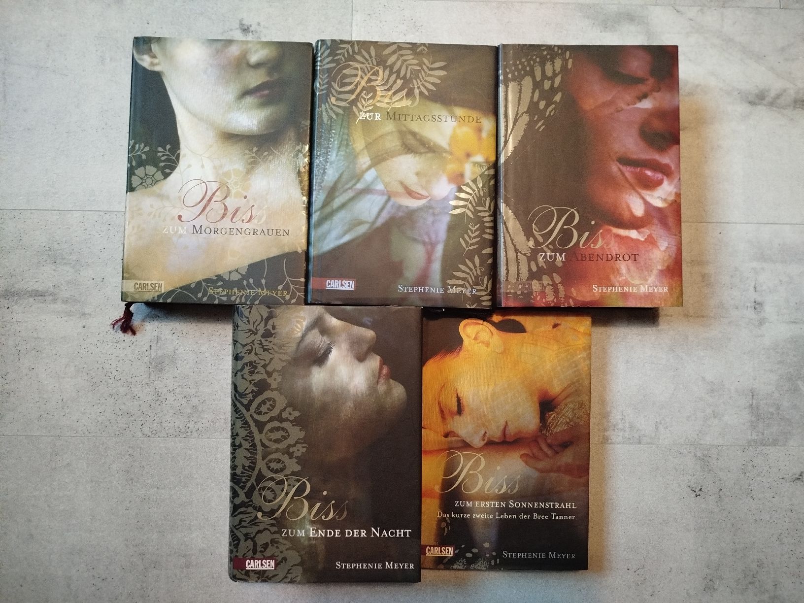 Libri: 5 Twilight Romane von Stephenie Meyer - Biss... – Usato da St. Gallen venduto da jbu_ns6v 1