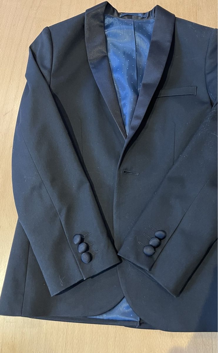 Next Lotti & Set di vestiti: Festliches Kleiderpaket Jungs Grösse 134 – Usato da S. Carlo GR venduto da sassalb 1