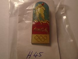 1 Coca Cola Pin (H45)