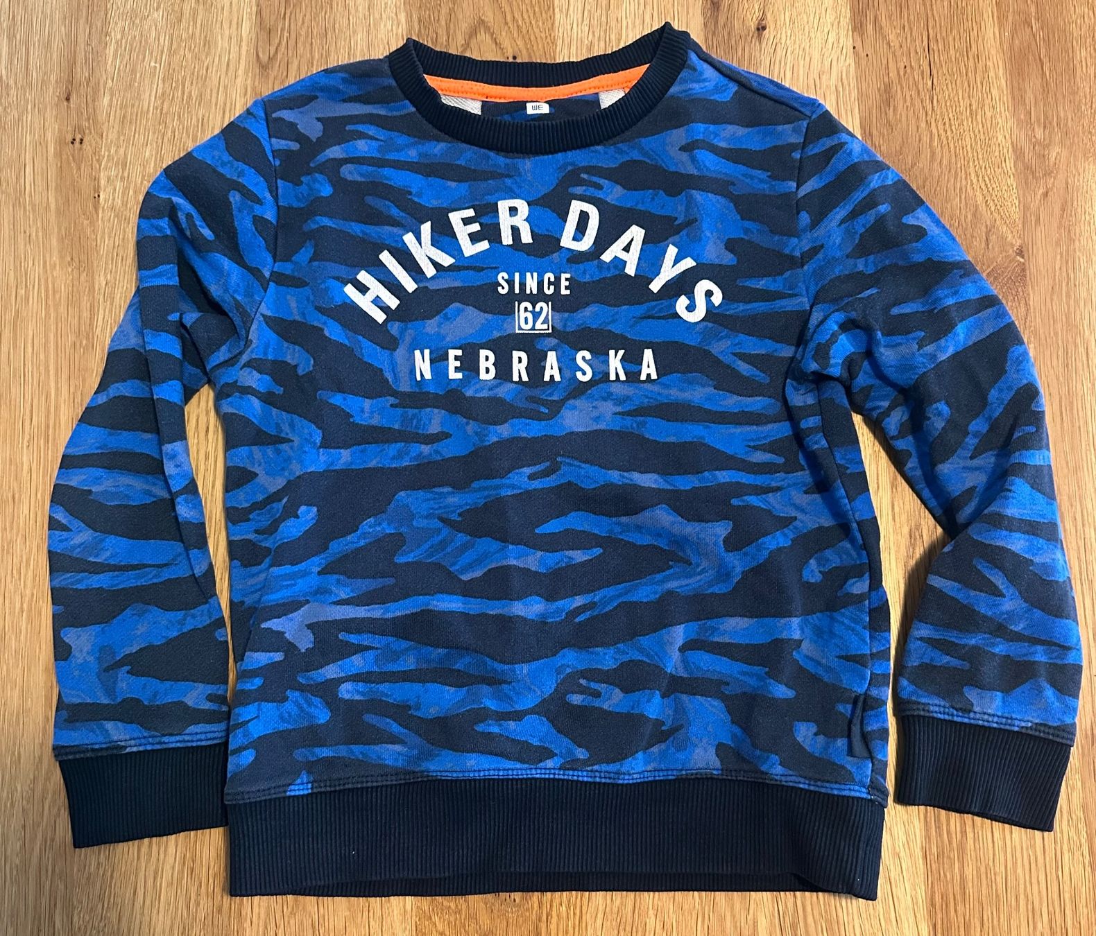 We Pullover & Sweatshirts: WE Pullover Grösse 122 – Gebraucht aus Illnau von Xanny777