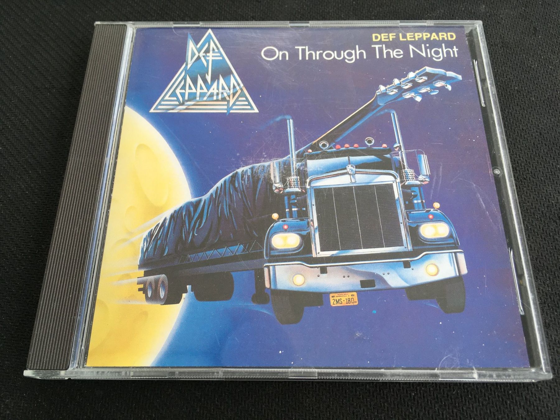 CD: Def Leppard - On Through The Night -CD- – Usato da St.Gallen venduto da MedienJoe