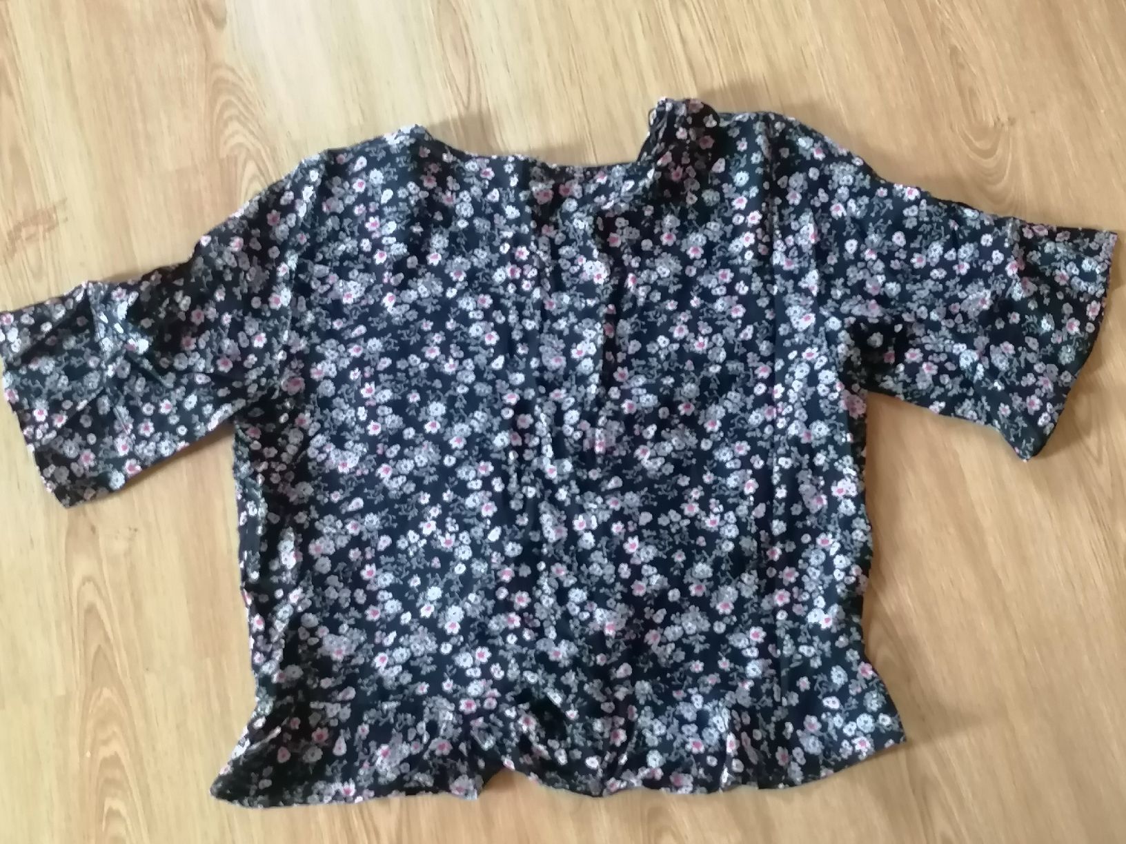 Top: Blouse, top, haut – Nuovo (secondo la descrizione) da Montcherand venduto da petiteoune75 3