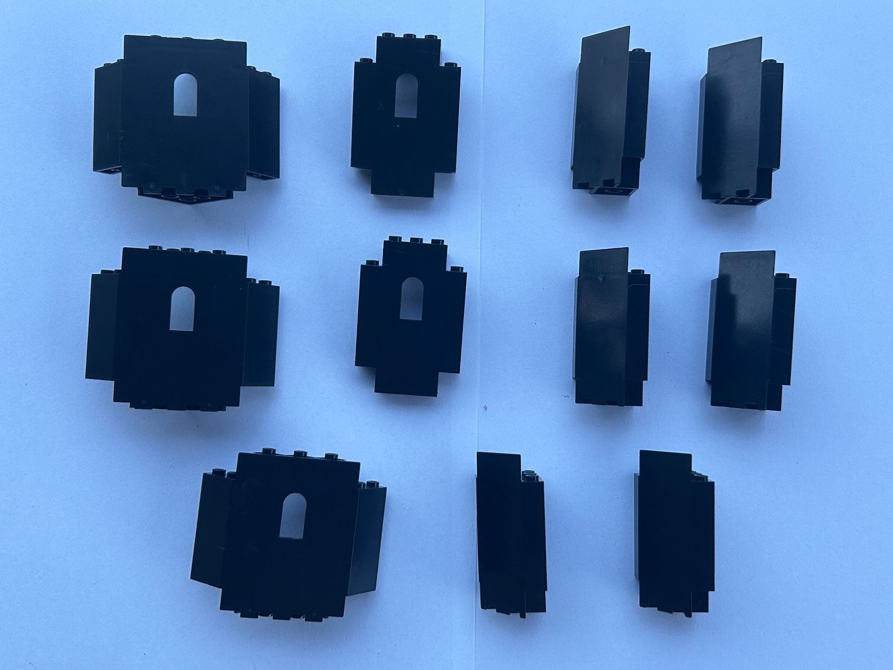 Lego Jeux de construction: Lego - lot de murs noirs – D'occasion à Confignon par kar_7slz