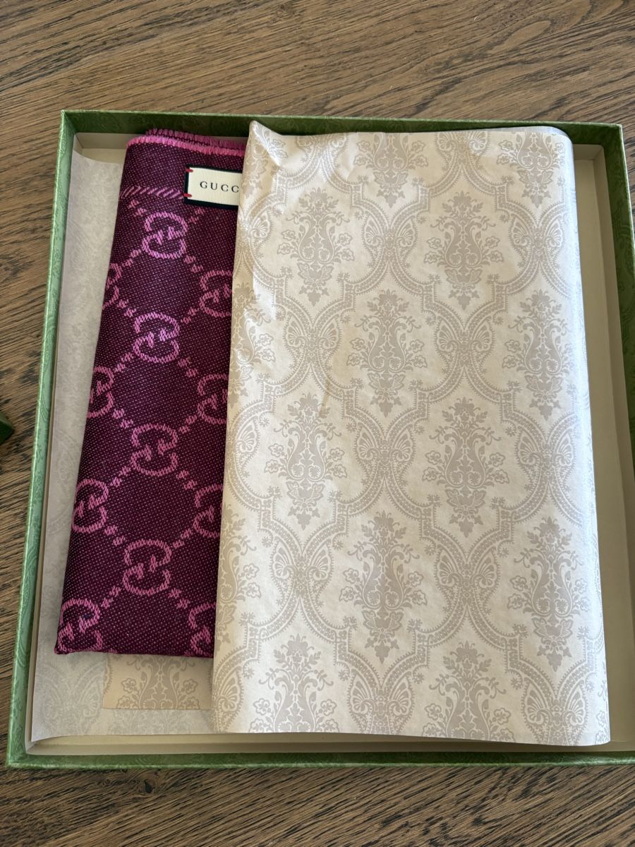 Gucci Foulards & écharpes: Gucci GG Wool Scarf  – Neuf (Voir description) à Allaman par Bertie555 2