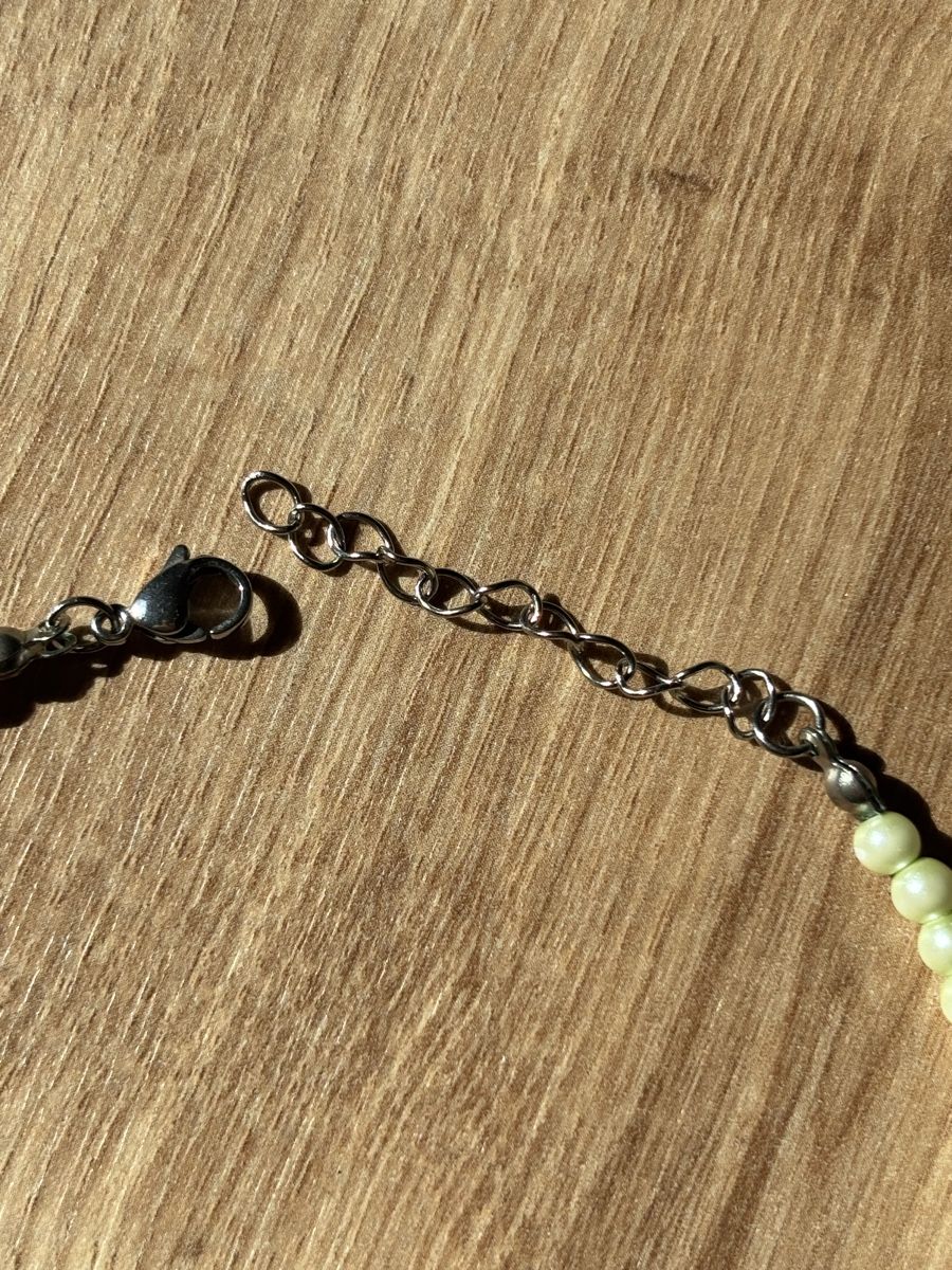 Colliers: collier à perles vertes – Neuf (Voir description) à Tavannes par callie.mcli 2