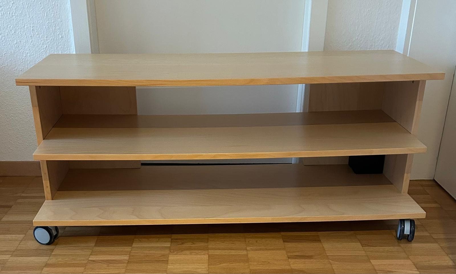 Regale: Ablagemöbel mit Rollen – Gebraucht aus Zürich von cme_9pnb 1