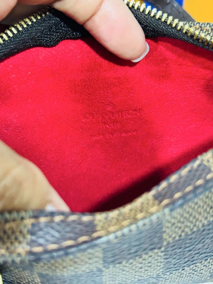 Louis Vuitton Borse da donna: Louis Vuitton Manosque Pochette im Damier Ebene – Usato da Widnau venduto da Pukpan_99 6