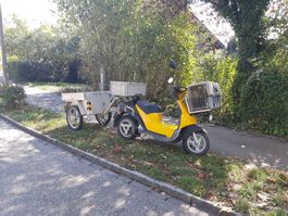 Elektro-Roller Oxygen mit Anhänger gelb gebraucht