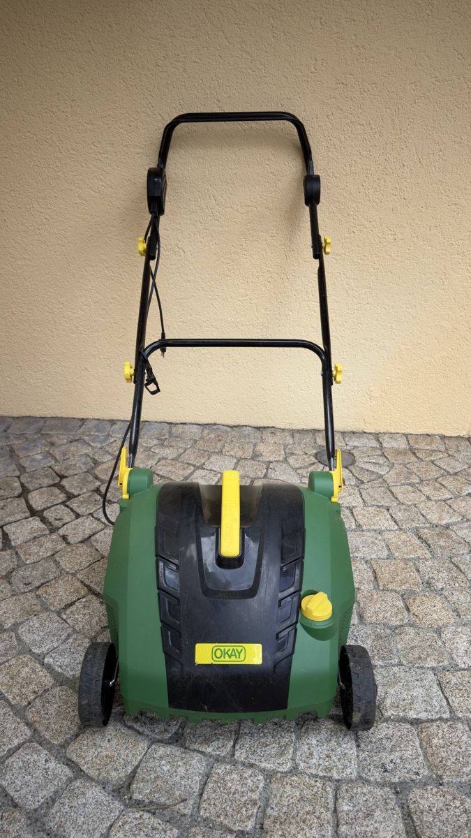 Attrezzi per la lavorazione del suolo: electric lawn scarifier – Usato da Wilen b. Wollerau venduto da joe_lbk9
