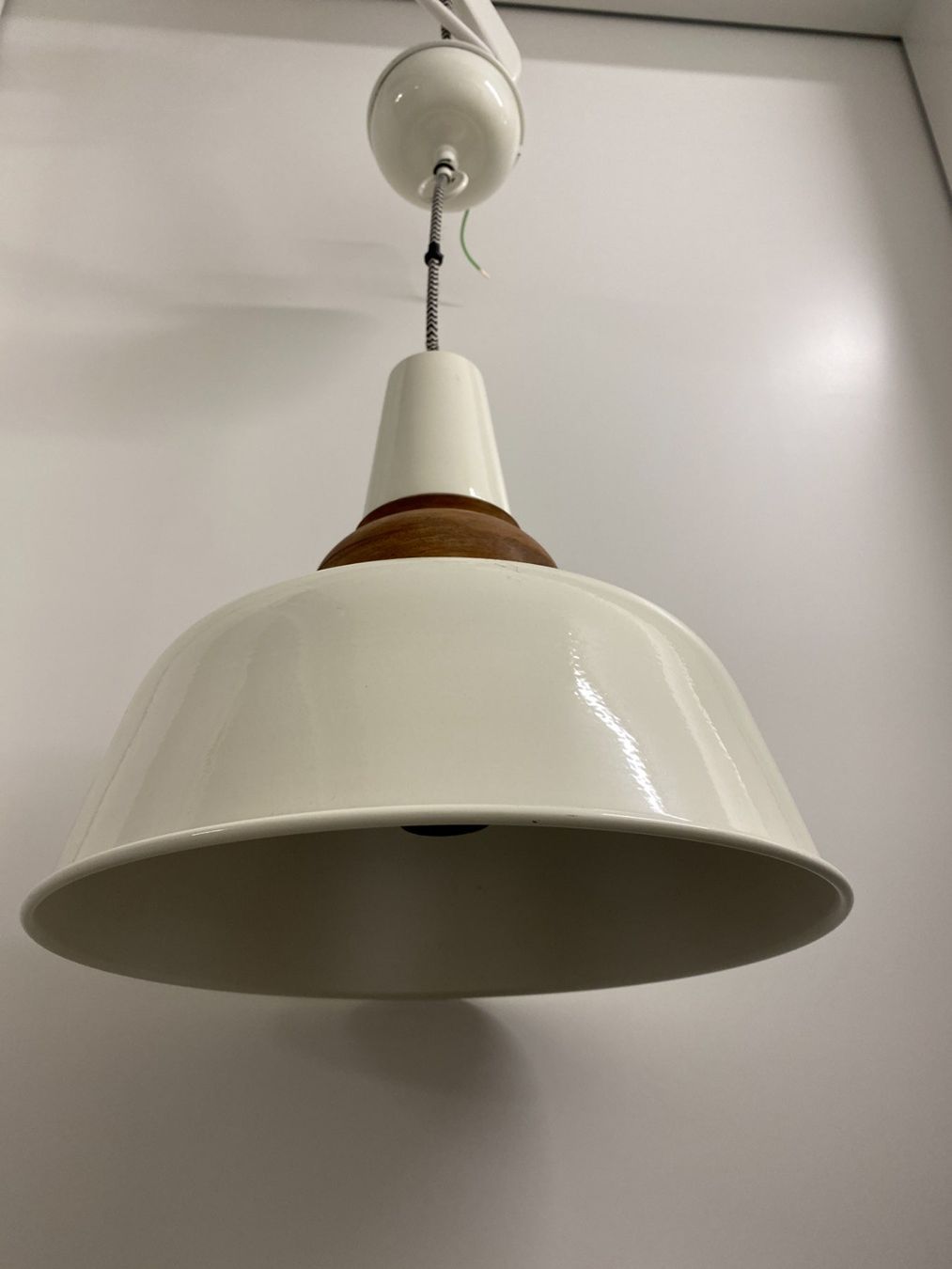 Lampade: Lampe Metal/Holz Vintage – Usato da Schinznach-Dorf venduto da Hpurzel