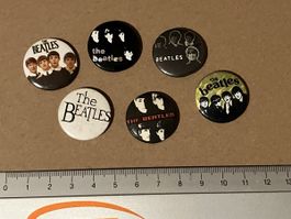 6 x Vintage Beatles pin badges
