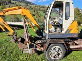 Minibagger IHI 30J (2.7t, 4386h) mit Anhänger