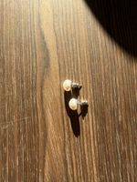 SWAROVSKI Paire de boucles d'oreilles perles couleur argent