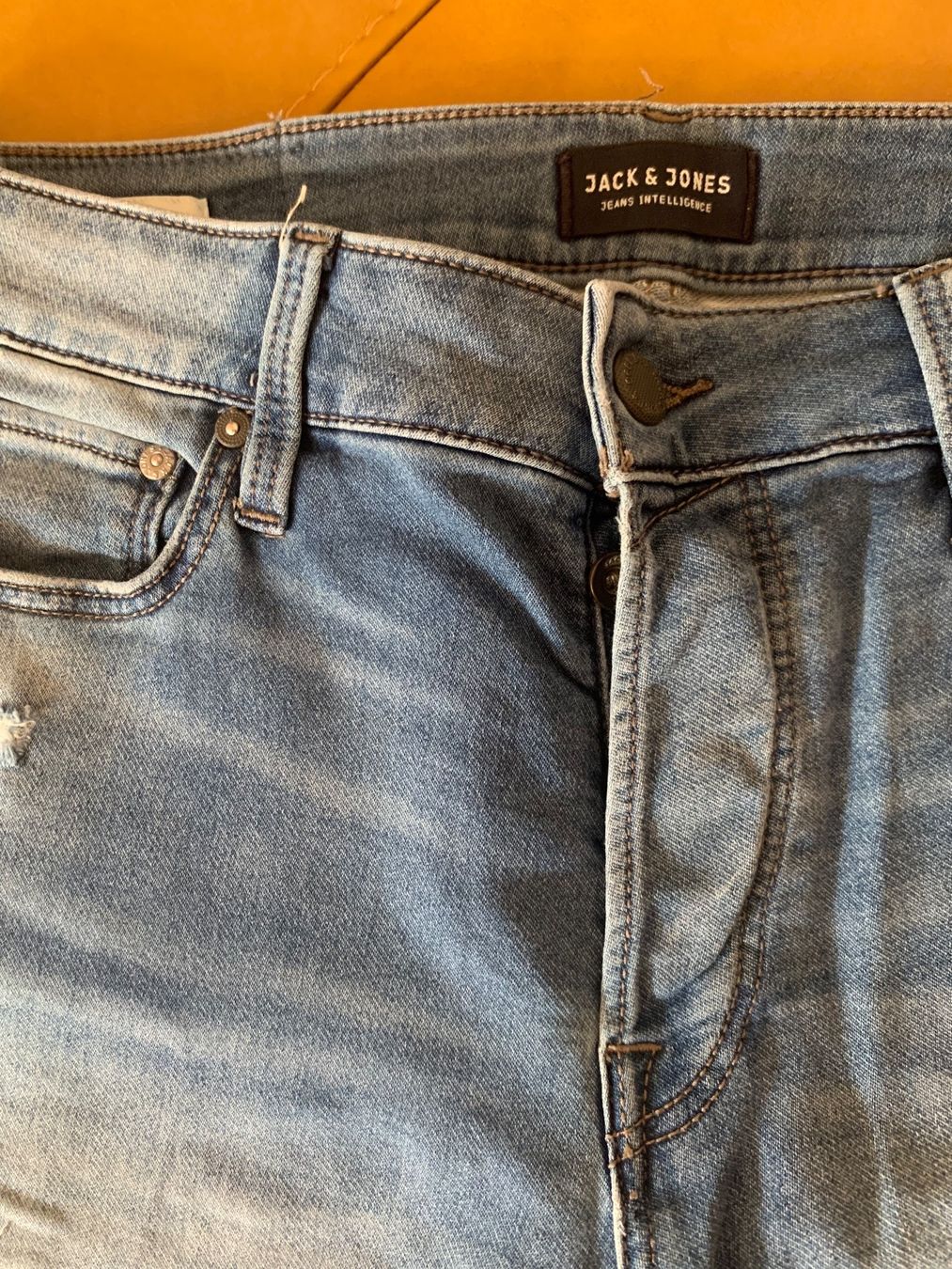 Jack & Jones Hosen: Jeans Bermudas von Jack & Jones in Grösse M – Gebraucht aus Müllheim Dorf von Dimitricardo 1
