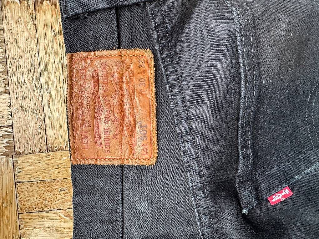 Jeans: Levis 501 schwarz W30 L32 – Usato da Zürich venduto da jan_mck9 2