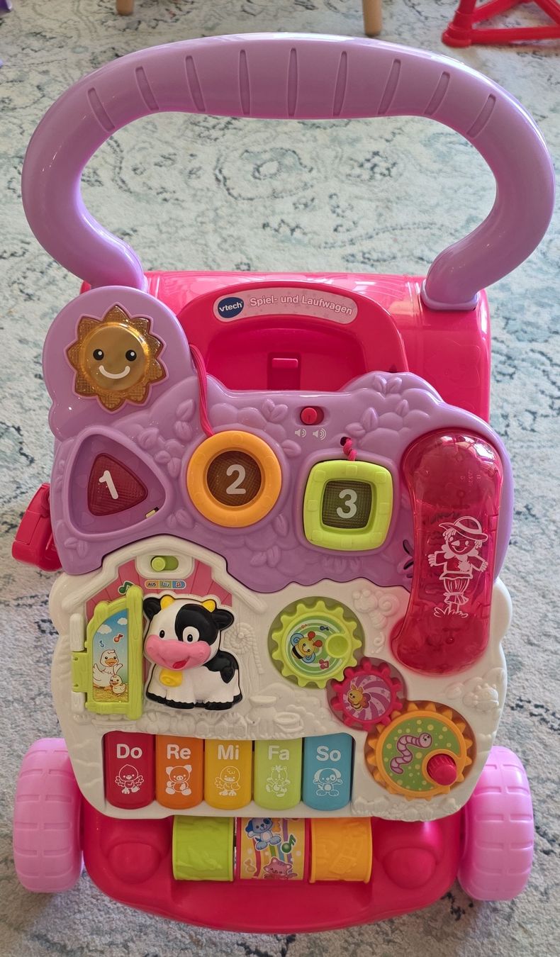 Aides à la marche: VTech Activity Walker Pink perfect condition (15 CHF) – D'occasion à Zürich par Dani.M6