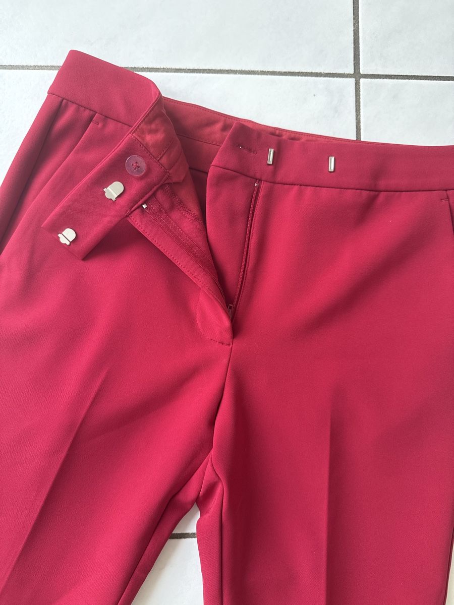 Pantaloni: Hosen rot Gr 34 – Usato da Zell ZH venduto da Guffos 1