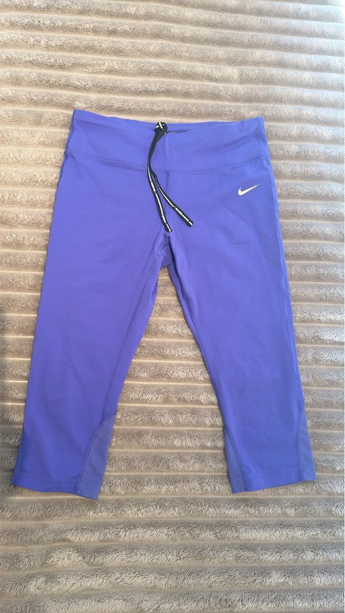 Nike Leggings: Nike Leggins 3/4 Grösse M – Usato da Riehen venduto da fee999