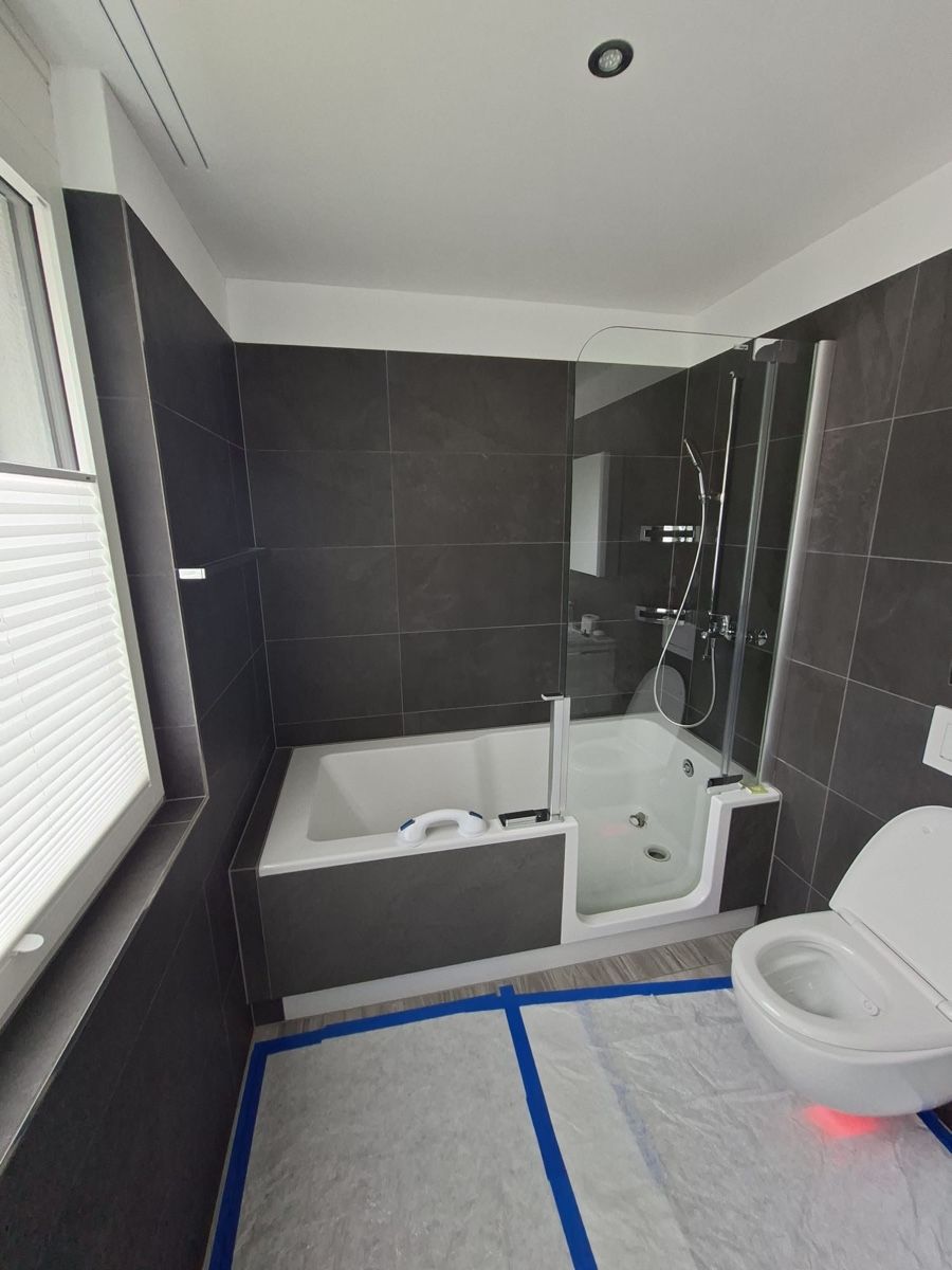 Vasche da bagno: Badewanne mit dusch Funktion  – Usato da Mollis venduto da gar_j9db 2