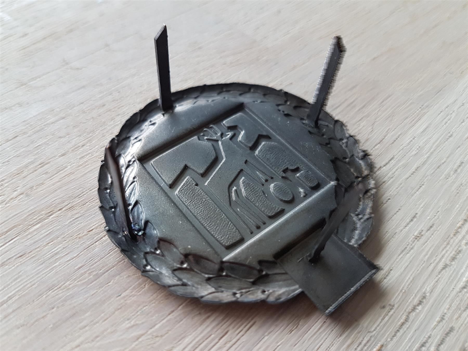 Placchette & Badge: Béret Emblem Geb Div 10 – Usato da Erlinsbach venduto da S700 1