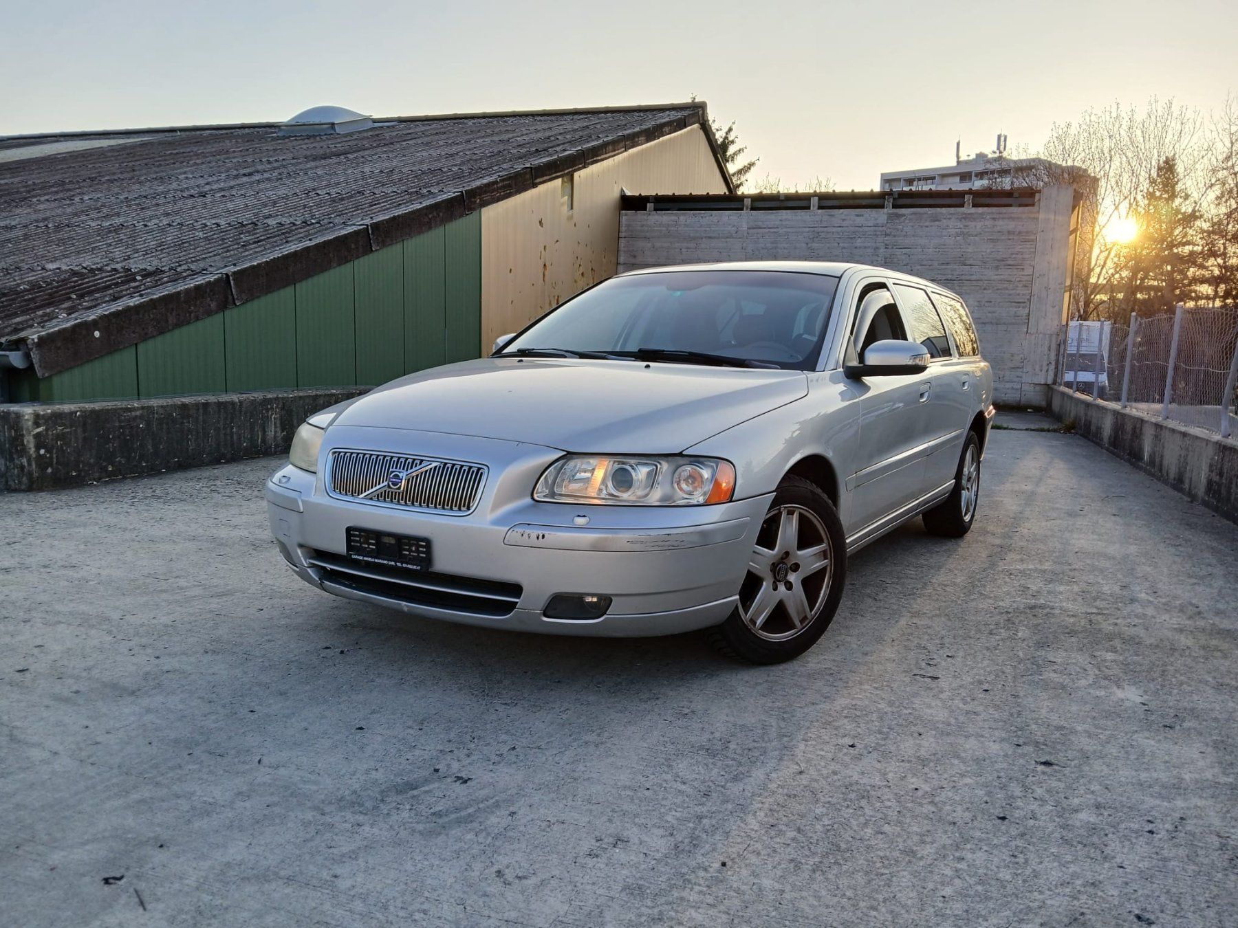 Volvo Autos: Volvo V70 2.5T AWD – D'occasion à Lausanne par