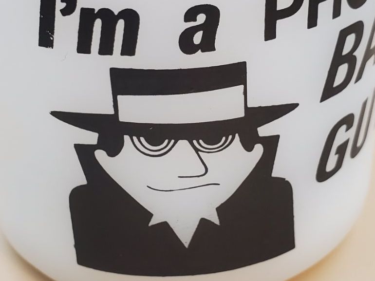 Tazze: Tasse "I'm a Phoenix Bad Guy" en opaline blanche 70's – Usato da Rennaz venduto da La_malle_du_dauphin 3