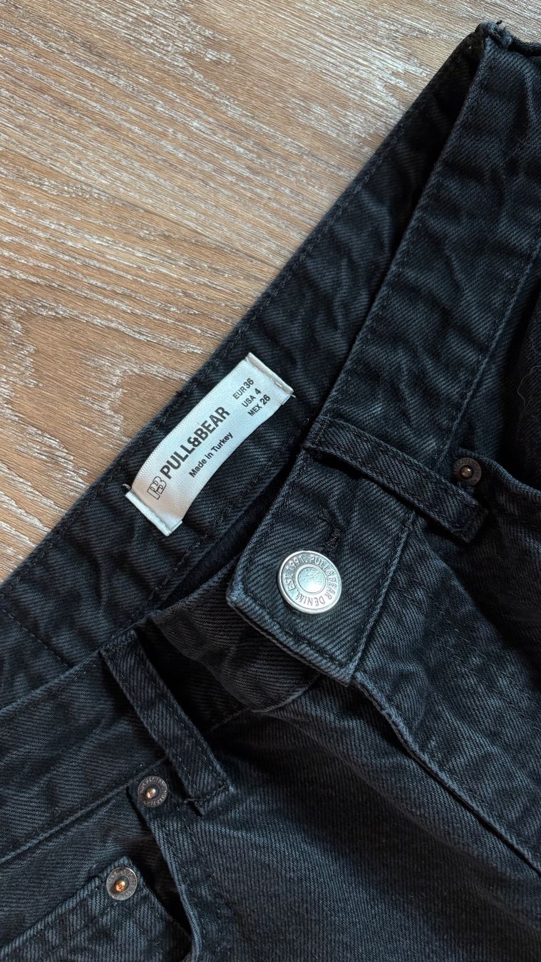 Pull&Bear Pantaloni: Schwarze Pull-and-Bear-Hose, Größe 36 – Nuovo (secondo la descrizione) da Aïre venduto da noann_ 2