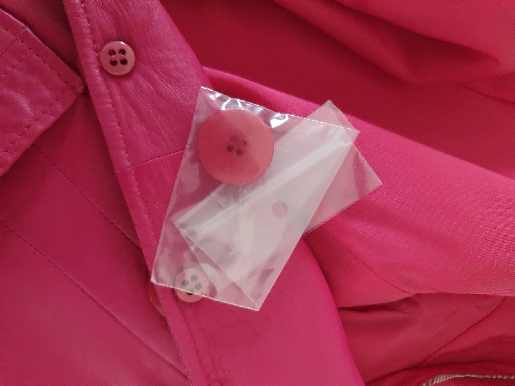 Armani Giacche: Armani Butterweiche Lammleder Jacke Gr. 36 – Nuovo (secondo la descrizione) da Bottmingen venduto da sandy_2 6