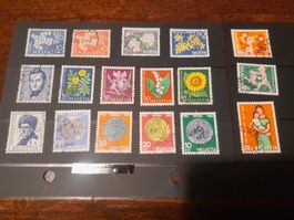 Collection de timbres suisses, années 1960, vintage.