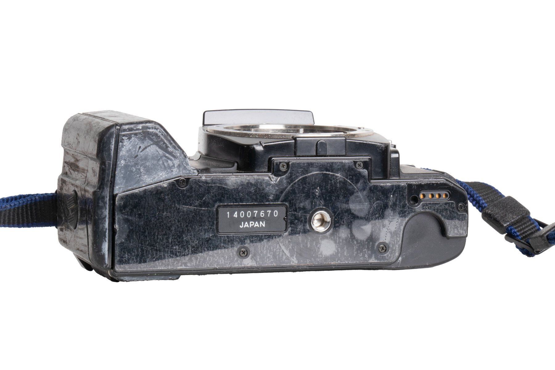 Minolta Fotocamera: Minolta 7000 AF Kamera – Difettoso da Emmen venduto da chromaton 3