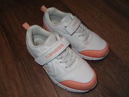 Baskets enfant AIRNESS blanc corail taille 31 bon état