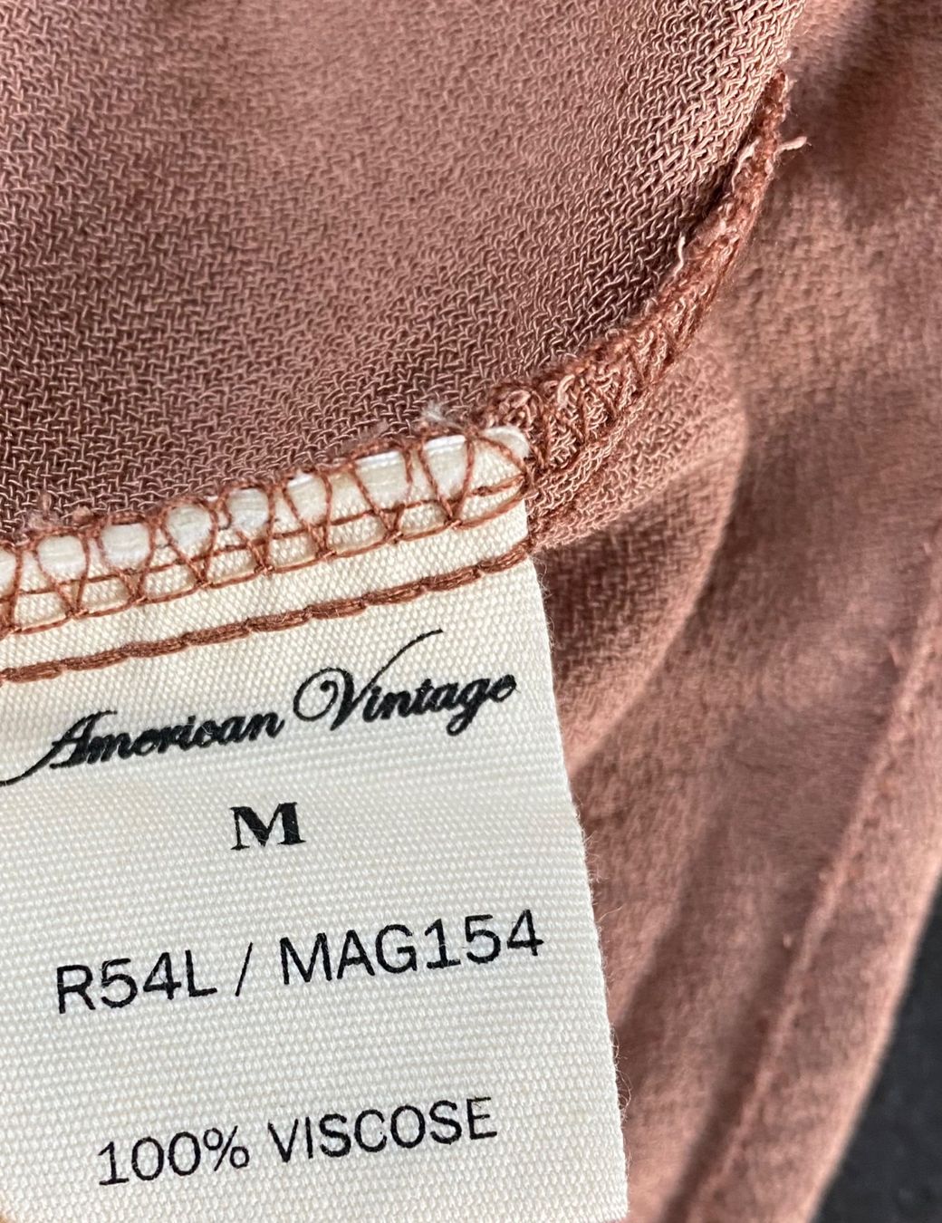 Tops: Top von American Vintage M – Gebraucht aus Chur von simhofstr 5