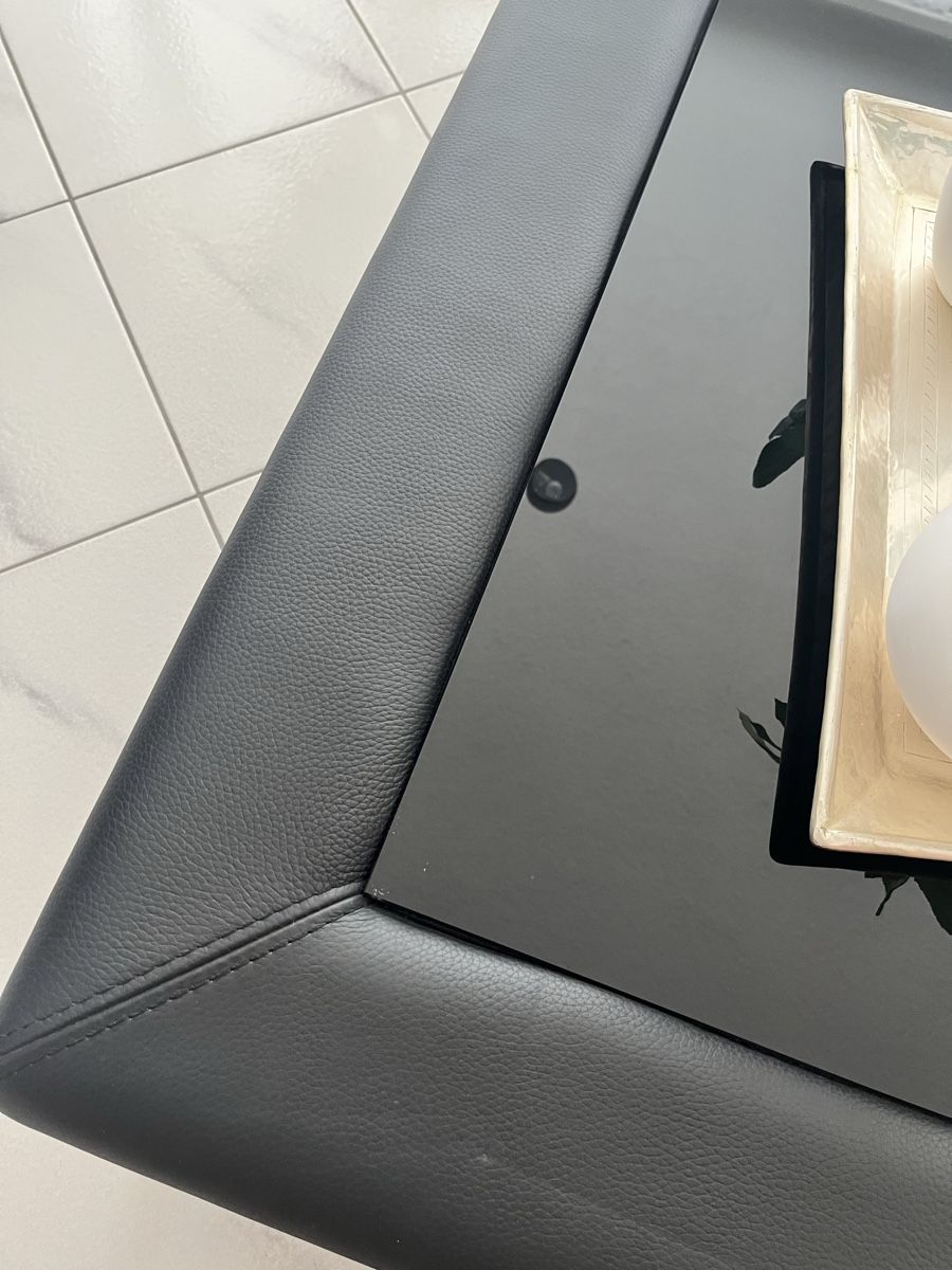 Tavoli: Salontisch 88x88cm – Usato da Hinwil venduto da dire07 2