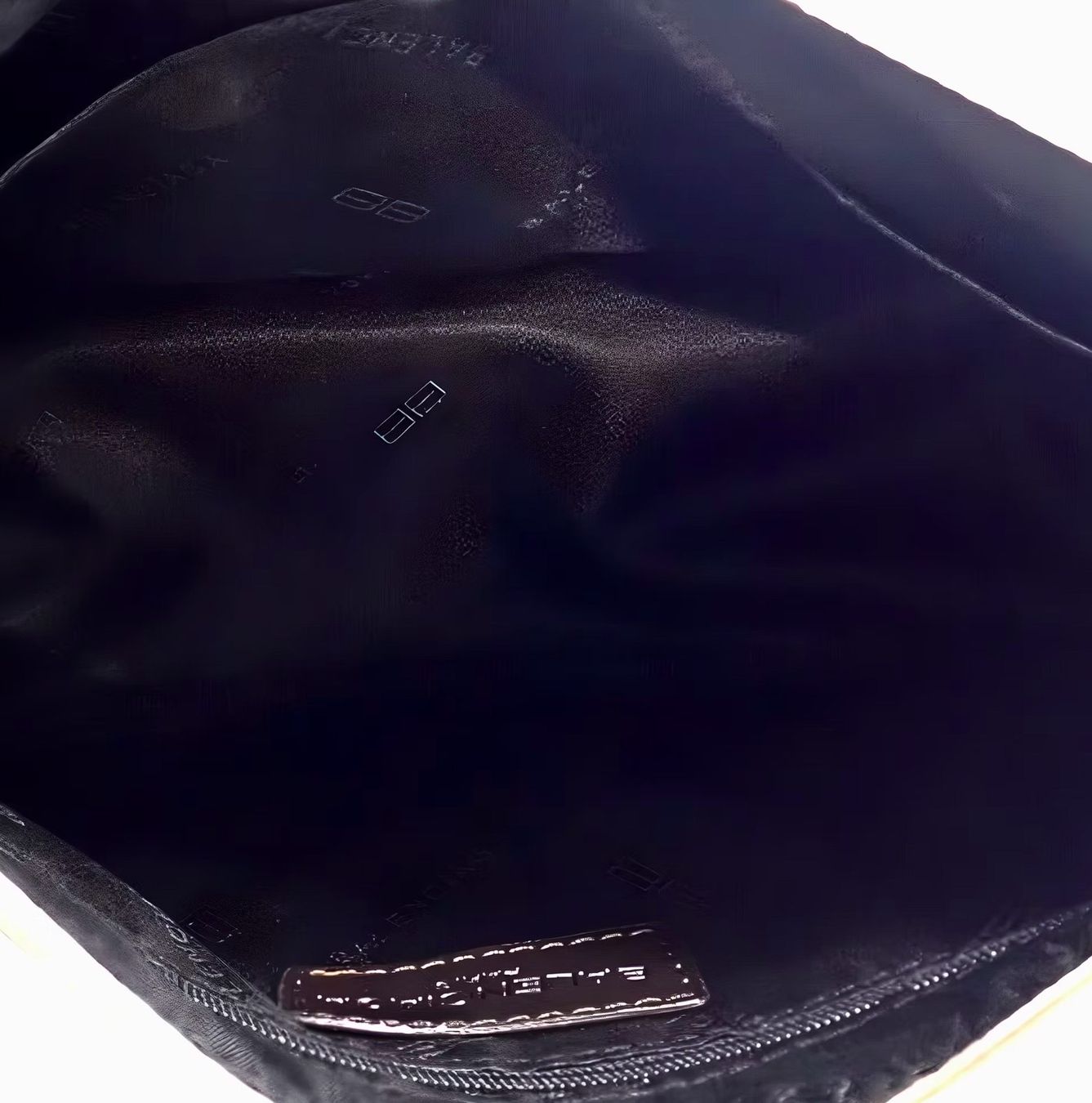Balenciaga Taschen für Damen: Balenciaga BB Monogram Shoulder Bag – Gebraucht aus Zürich von Liloubags 5
