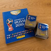 Panini WM 2018 Soft-Album leer + 50x Tüten