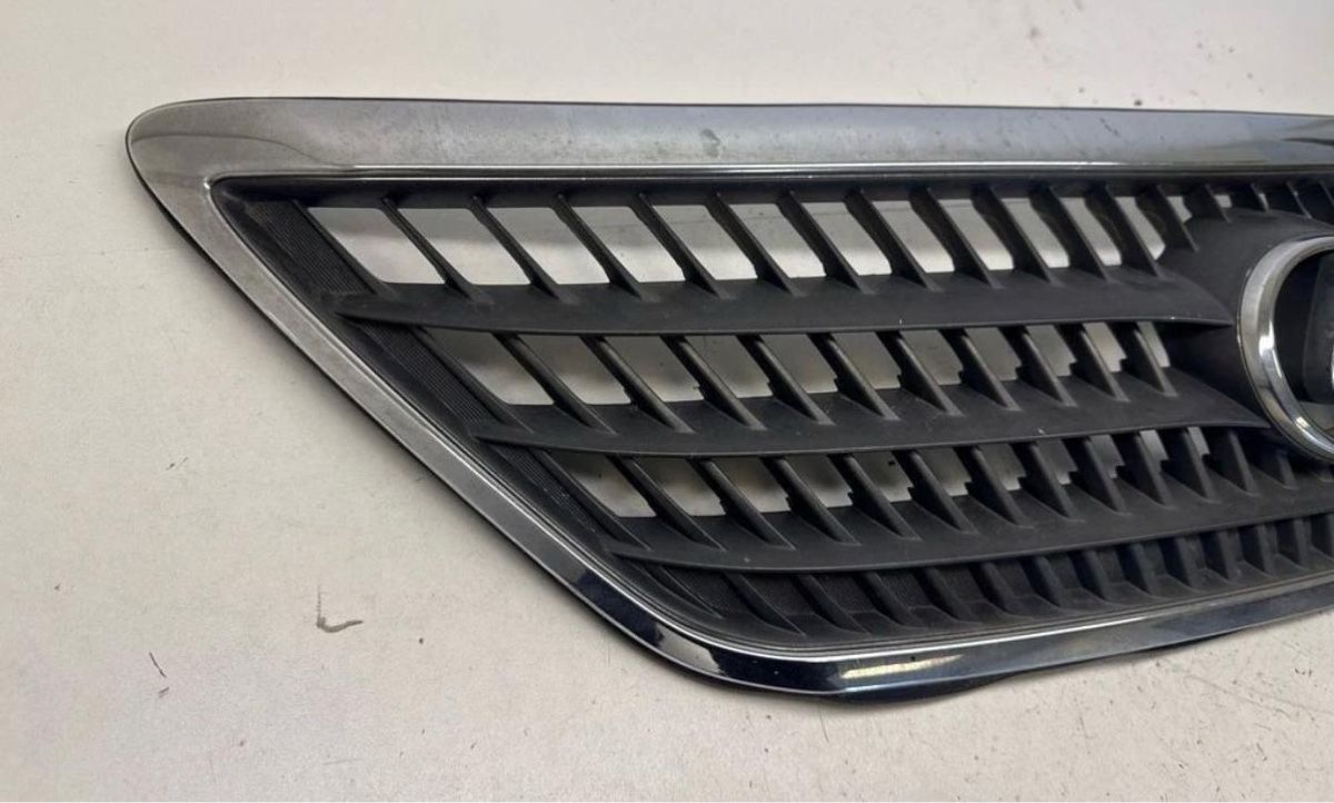 Lexus Tutti pezzi di ricambio auto: Lexus RX Grill - 2003-2009 – Usato da Brüttisellen venduto da executiveimports 1