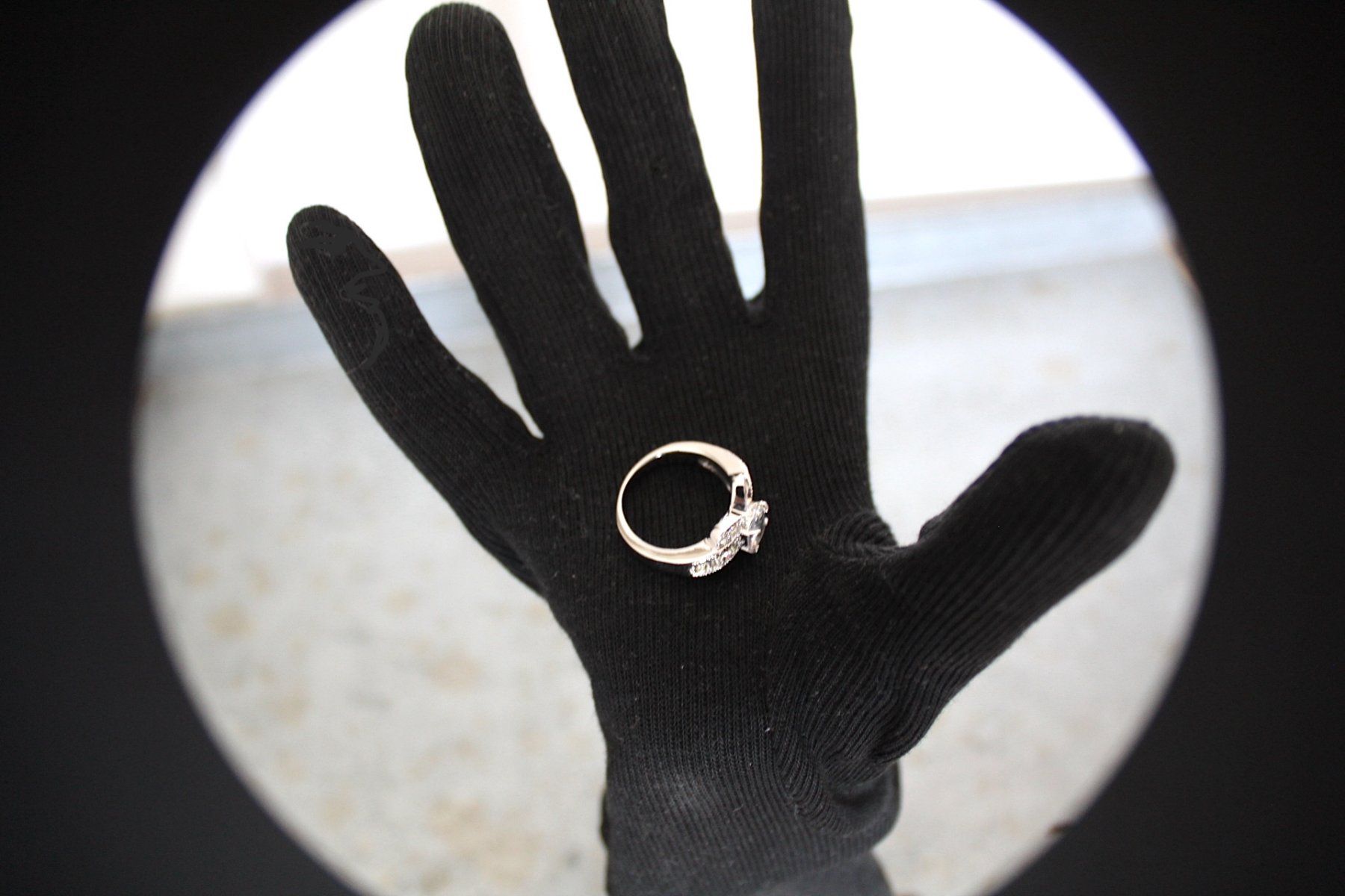 Anelli: Ring mit Strasssteine , Gr.53 - 16.9 – Usato da Locarno venduto da madame-tus-sauds 2