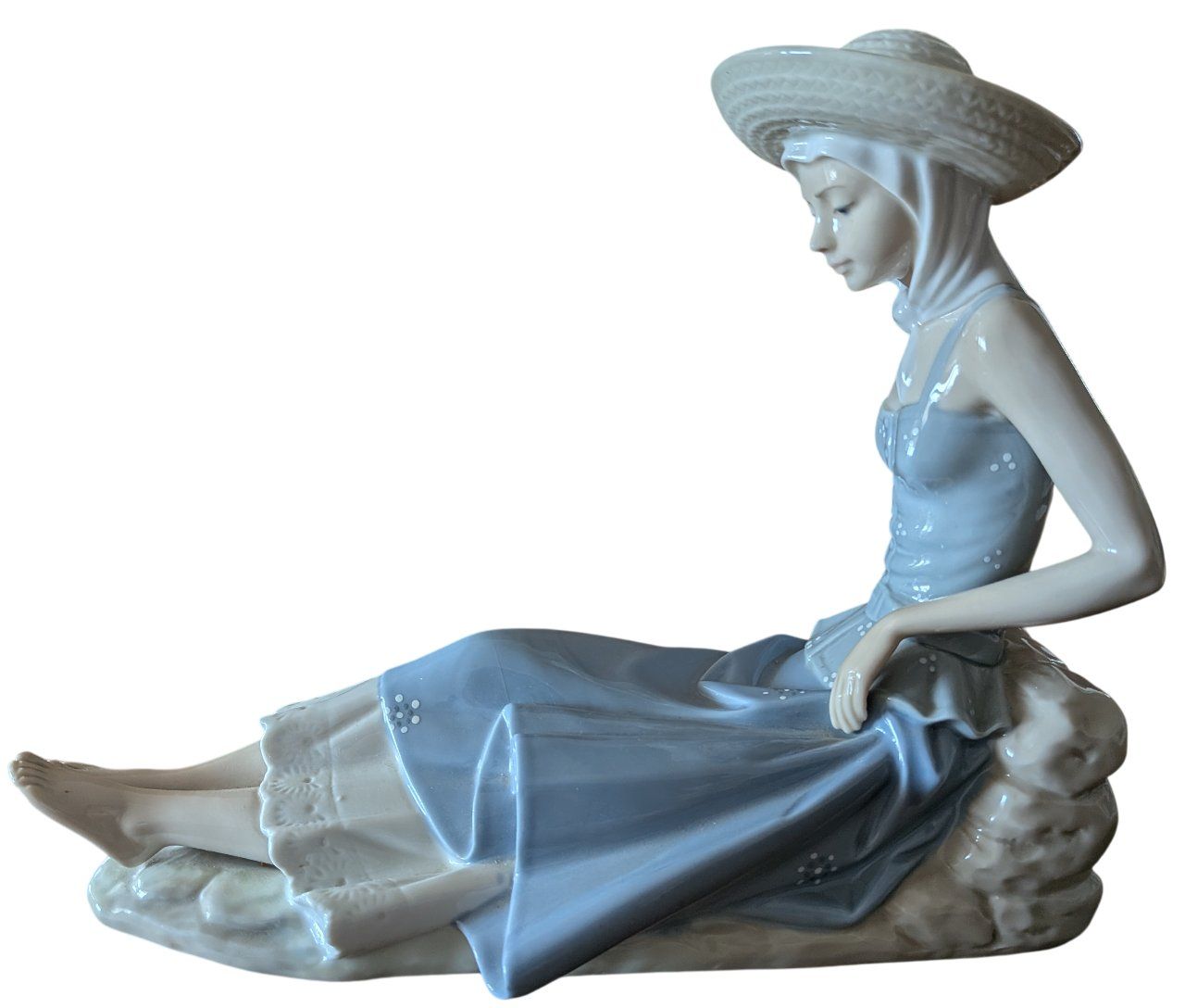 Lladro Statuette: Llandro Nao sitzende Frau – Usato da Effretikon venduto da Mgossner
