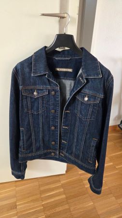 Jeansjacke sucht neuen Träger