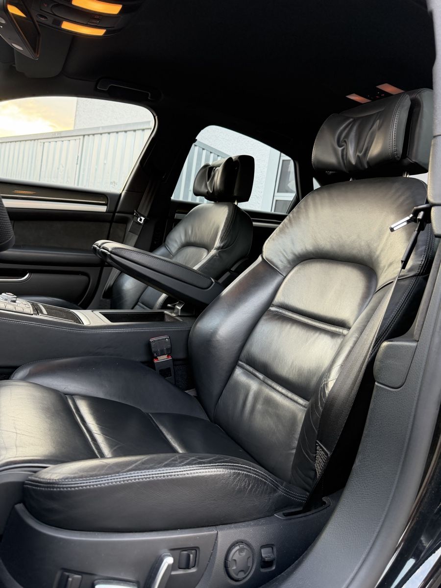 Audi Autos: Audi S8 V10 - Facelift – D'occasion à Bronschhofen par SezoCarsector 5