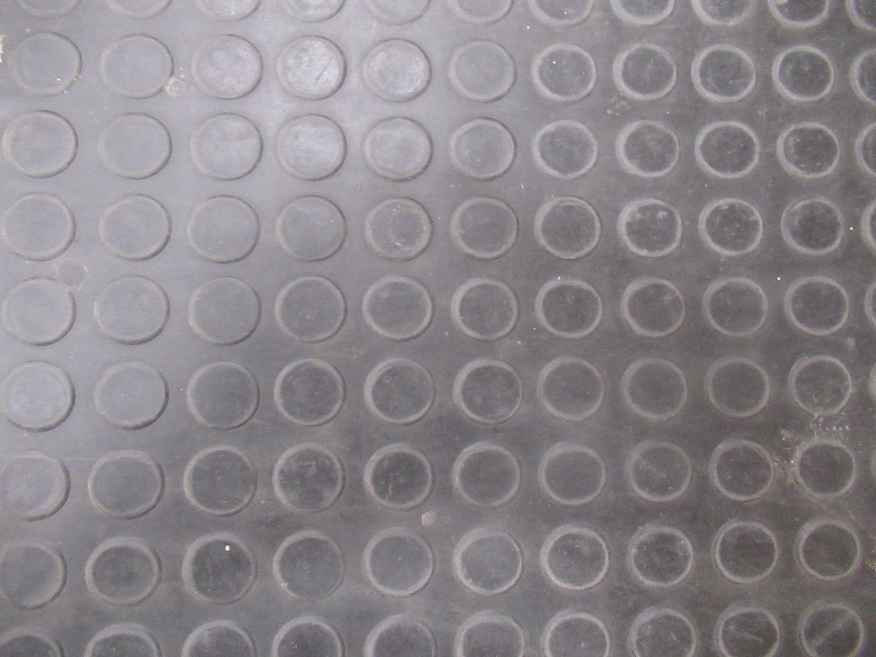 Tapis de sol: Gummi-Bodenmatte Antirutschmatte – Neuf avec emballage d'origine à Münchenstein par avit 2