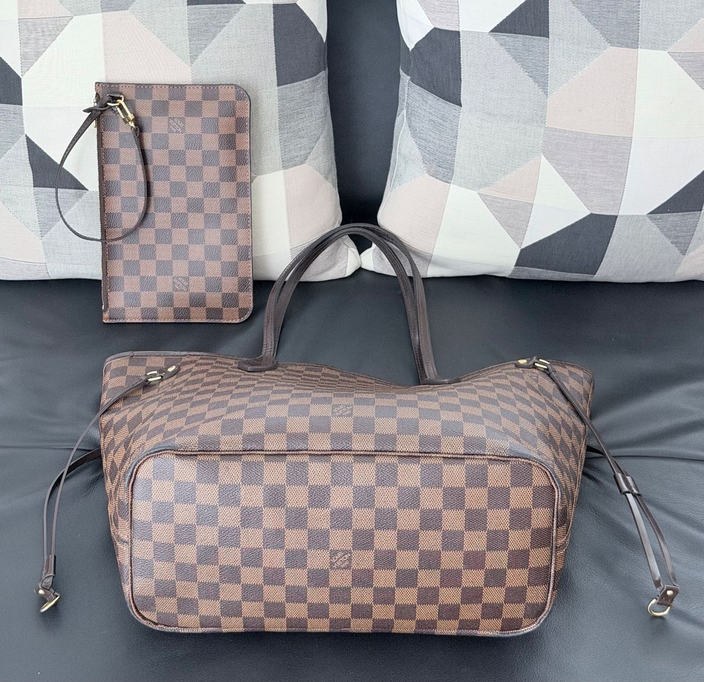 Louis Vuitton Sacs femmes: Louis Vuitton Neverfull – D'occasion à Reinach AG par RobbisB 6